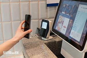 压垮餐馆老板的最后稻草是扫码点餐?曝“提现难”