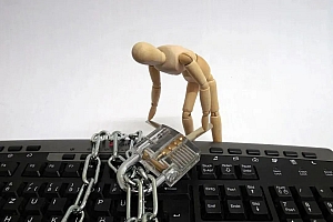 卷不动的大厂,写不动OKR的打工人