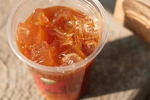 “胡萝卜美式”上线,茶饮咖啡都在做,今年果蔬饮品大爆发?