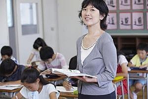 12地官宣实施教师轮岗制 教师可以跨学校、跨区流动