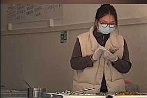 年薪30万女生转行卖快餐:自己掌握生活 不再打工