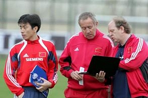 国青主帅安东尼奥,当心卸磨杀驴!