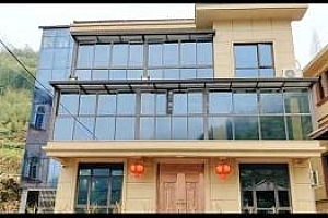 夫妻造别墅找人抱团养老 网友:20岁可以拎包入住吗