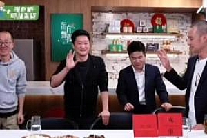 吴京冯唐做客直播间 问董宇辉是否单飞被高情商化解