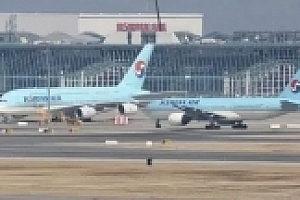 韩国一载230人客机起飞前发现实弹 大量警方进行现场搜查