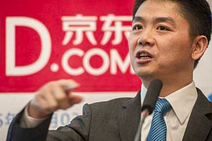 有了强的京东,比拼多多更拼