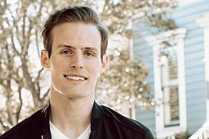 OpenAI专业挖角,近100位大佬到手