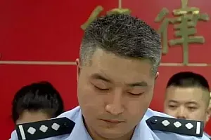 93年的副所长,为啥被说“长得可靠”?