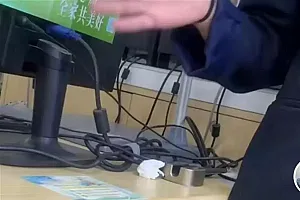 男子为亡父注销手机号,被告知需出具公证书,客服:证明其他继承人放弃继承该号码