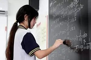中专女生自学高数,拿下全球数学竞赛第12名