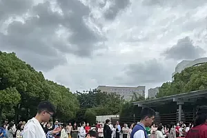12岁“小孩哥”参加高考背后