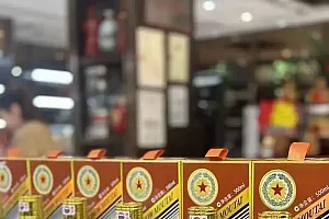 价格持续下跌!有人扛不住一次性割肉卖出,直亏10万!宁波有人却想趁机囤货……