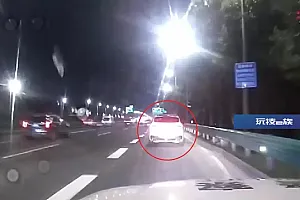 高速路上得知至亲病危,男子过度悲伤身体不适报警求助