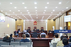 内蒙古一对夫妻酒后发生冲突,一方用刀及酒瓶致另一方身体多处损伤……
