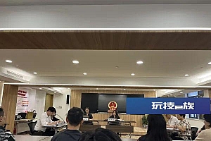 事发上海一小区!天降花盆砸坏雨棚,一楼将楼上51家住户和物业都告了