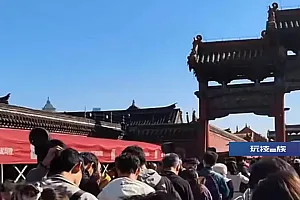 太宠“且”了!在沈阳,把手机交给警察小哥哥会收获……