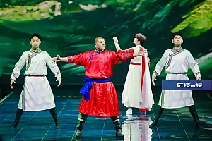 网红院长再起舞,引网友惊呼:这一刻我的民族血脉觉醒了