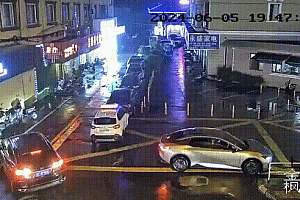 女子醉驾撞了巡逻车后逃逸还让儿子顶包,法院判了