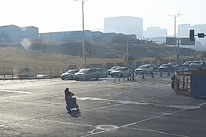 女孩骑车突然倒地昏迷!合肥街头这一幕,令人动容!