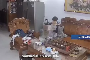 惊险!男孩摇晃保温杯后秒爆炸,此前有人不慎致眼球破裂