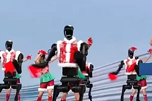 当科技“加持”传统节日 机器人成为多个景区“显眼包”