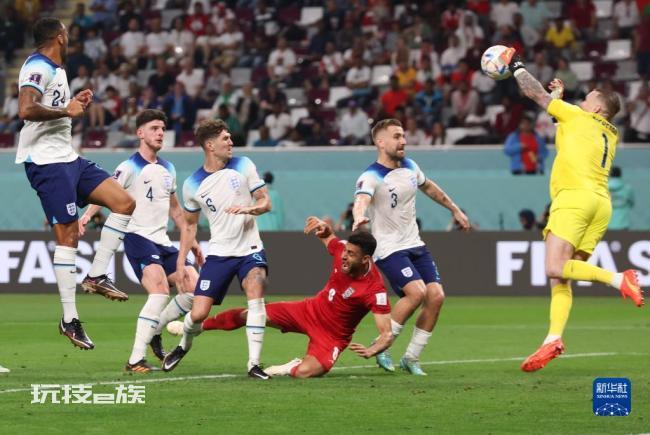 英格兰6-2大胜伊朗 19岁小将拔得头筹