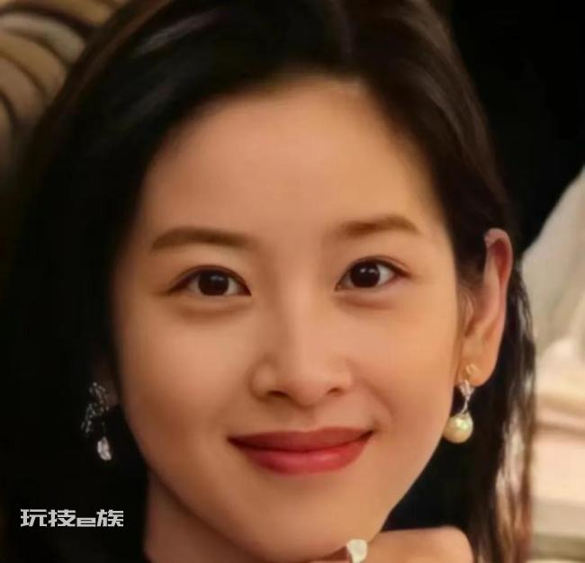 章子怡章泽天聚餐合照 网友:美女姐姐贴贴